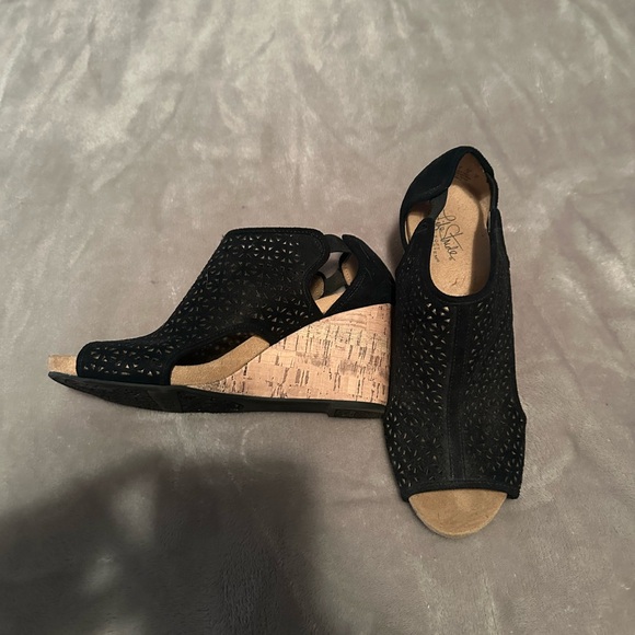 Life Stride Shoes - Life Stride Black Wedges